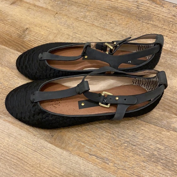 Matt Bernson flats - Picture 2 of 6